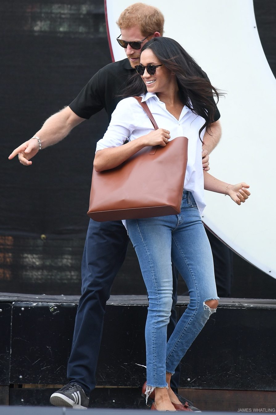 Meghan Markle and Prince Harry at the Invictus Games in 2017