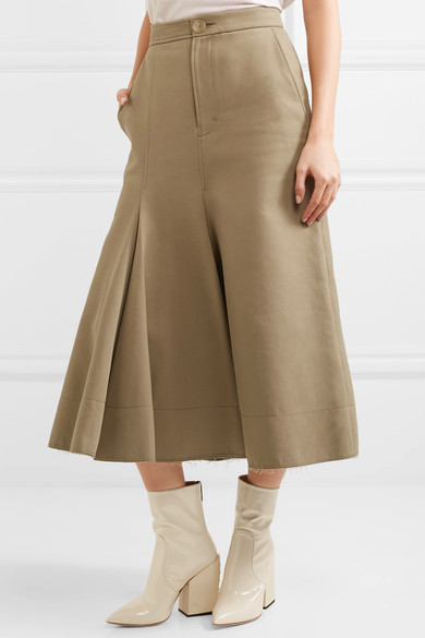 The front of Meghan Markle's Joseph Laurel skirt