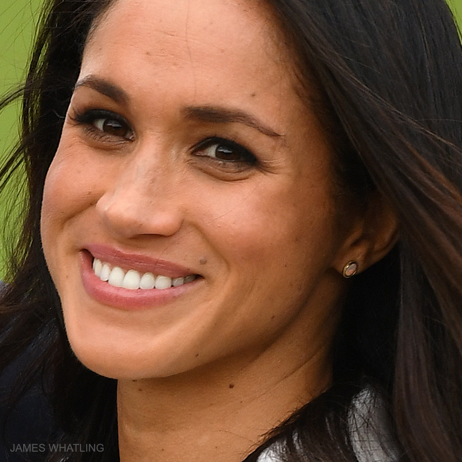 Meghan Markle's earrings at the engagement announcement photocall